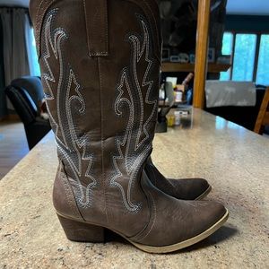 Wide Calf Cowgirl Boots